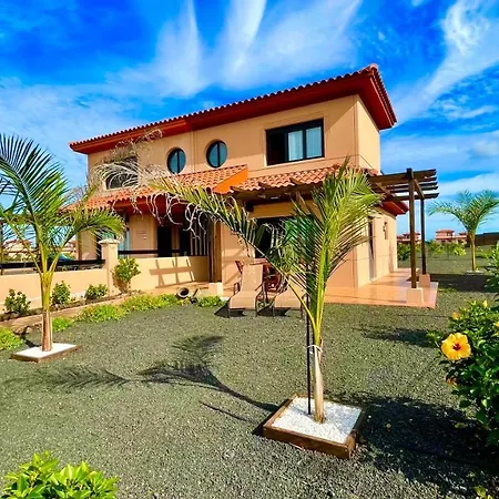 Bonita - Paraiso En Fuerteventura - Remote Working Villa Lajares